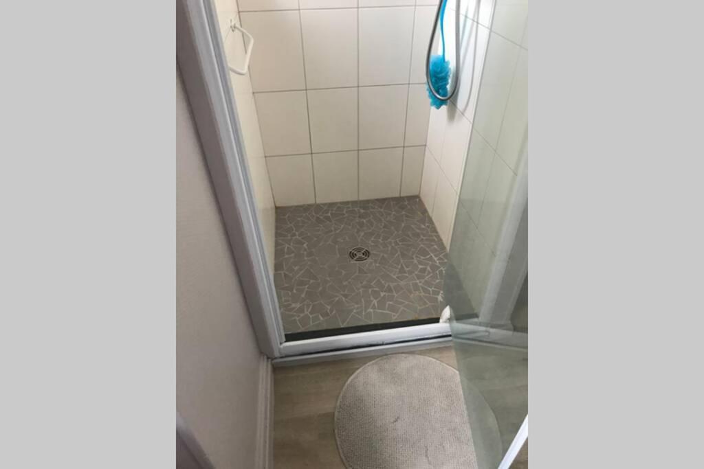 RARE PETIT COCON F1 Calme possibilité jacuzzi hammam en sus Chamalières Exterior foto